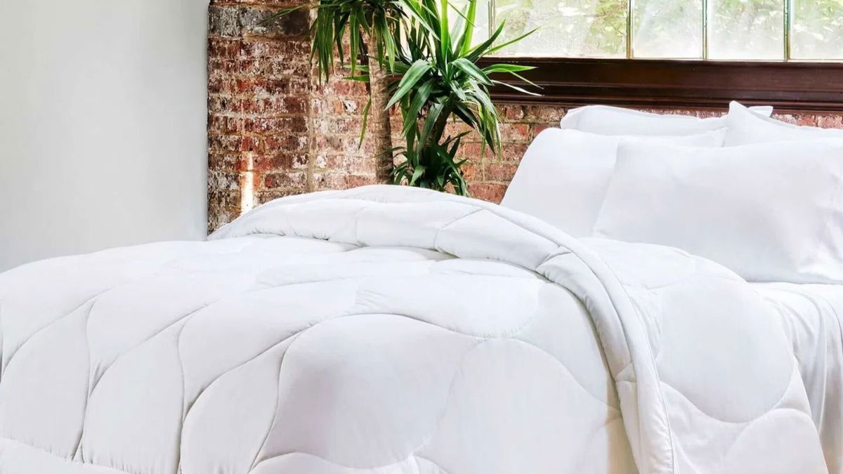This Memorial Day sale is the best time to make that big-ticket comforter purchase