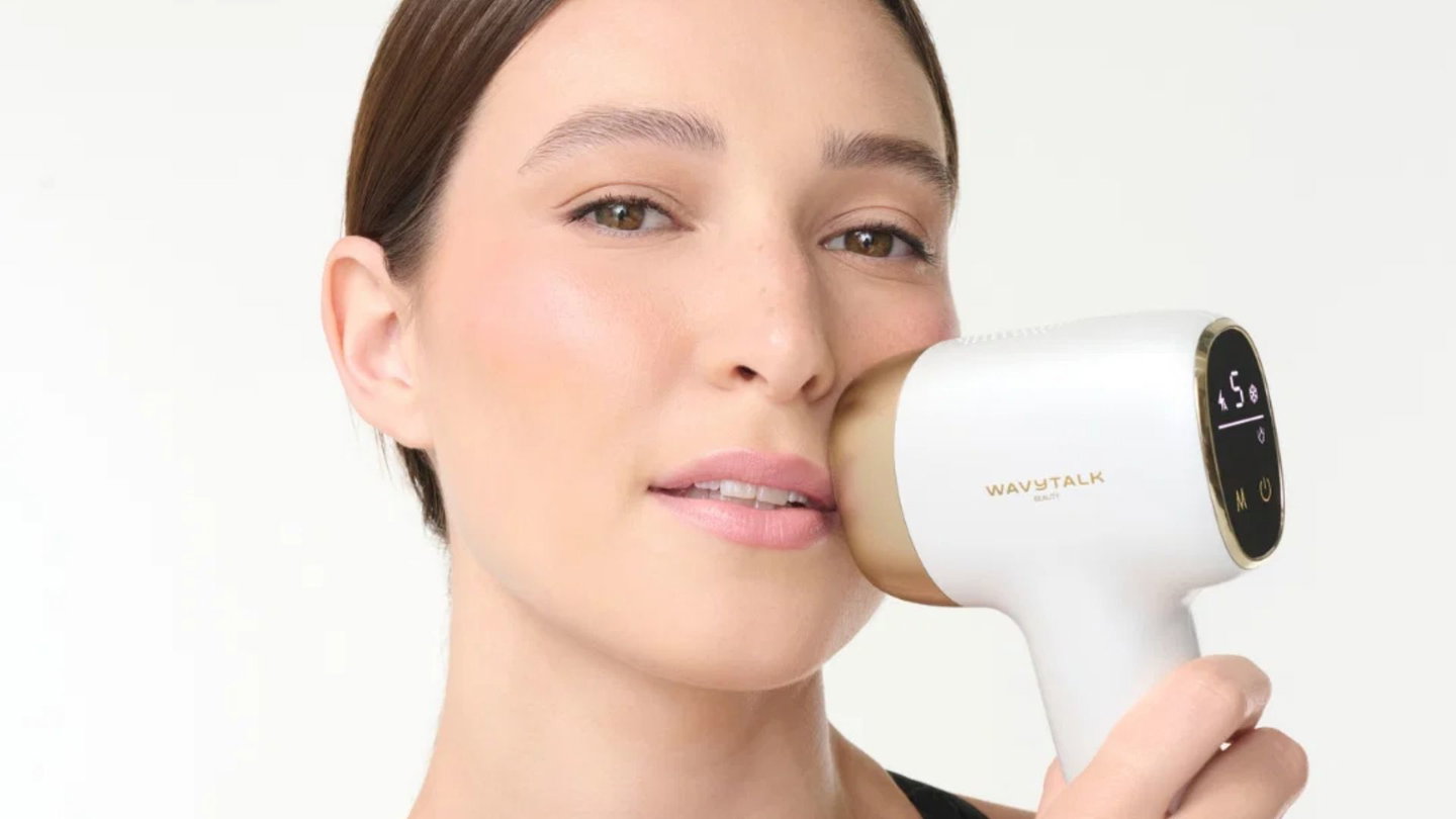 Top-selling IPL face and body hair removal device is on sale 